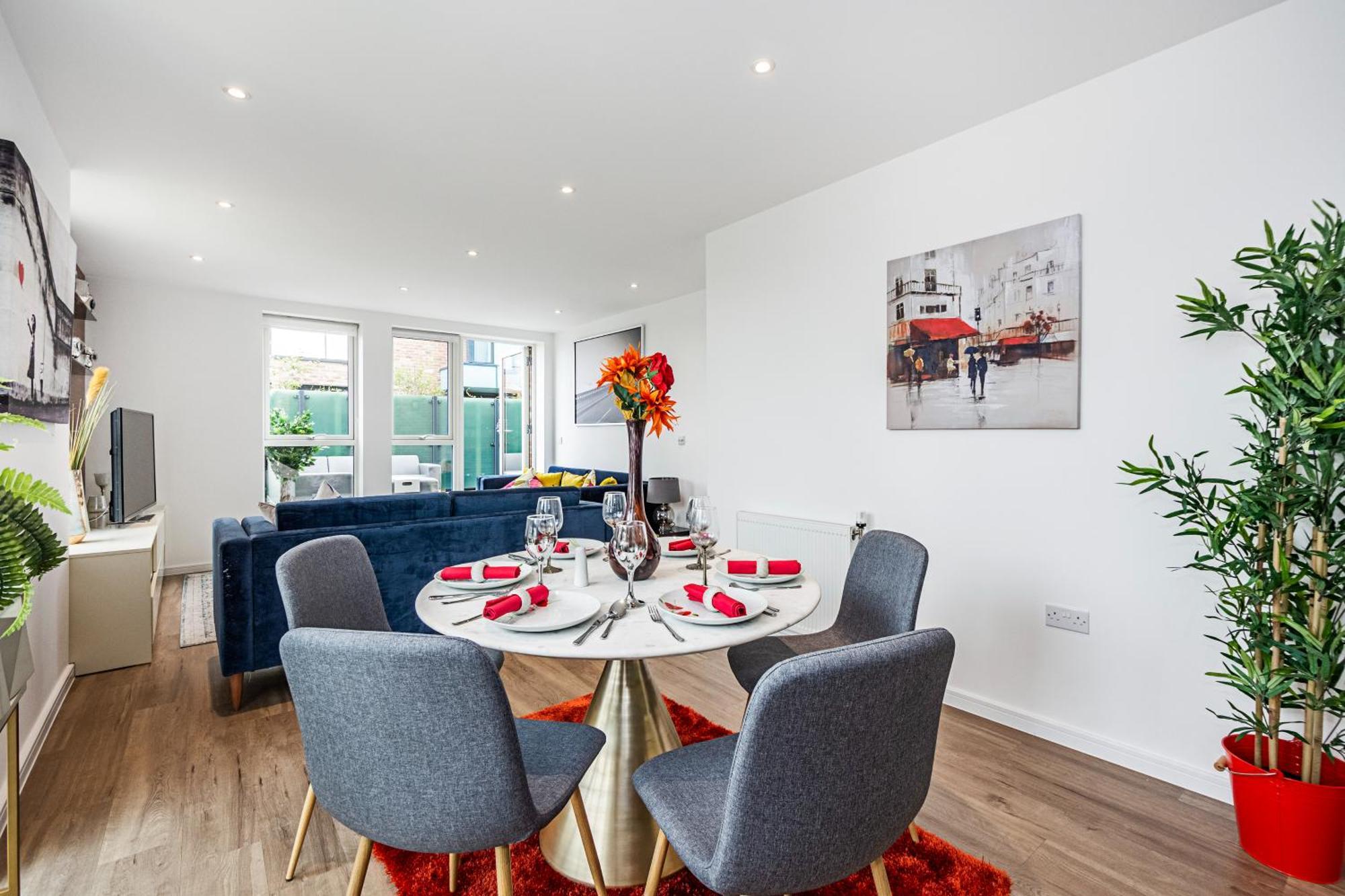 Chiswick Park 3 Bed 3 Bath West London - Parking 아파트 외부 사진